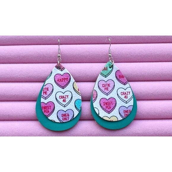 Valentine's Day Be Mine Hook Earrings Elegant - Picture 1 of 4